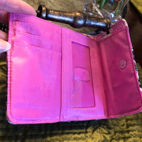 Vera Bradley pink & green floral wallet/coin purse - Picture 4 of 7